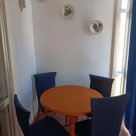 Acapulco Beach فوينخيرولا
